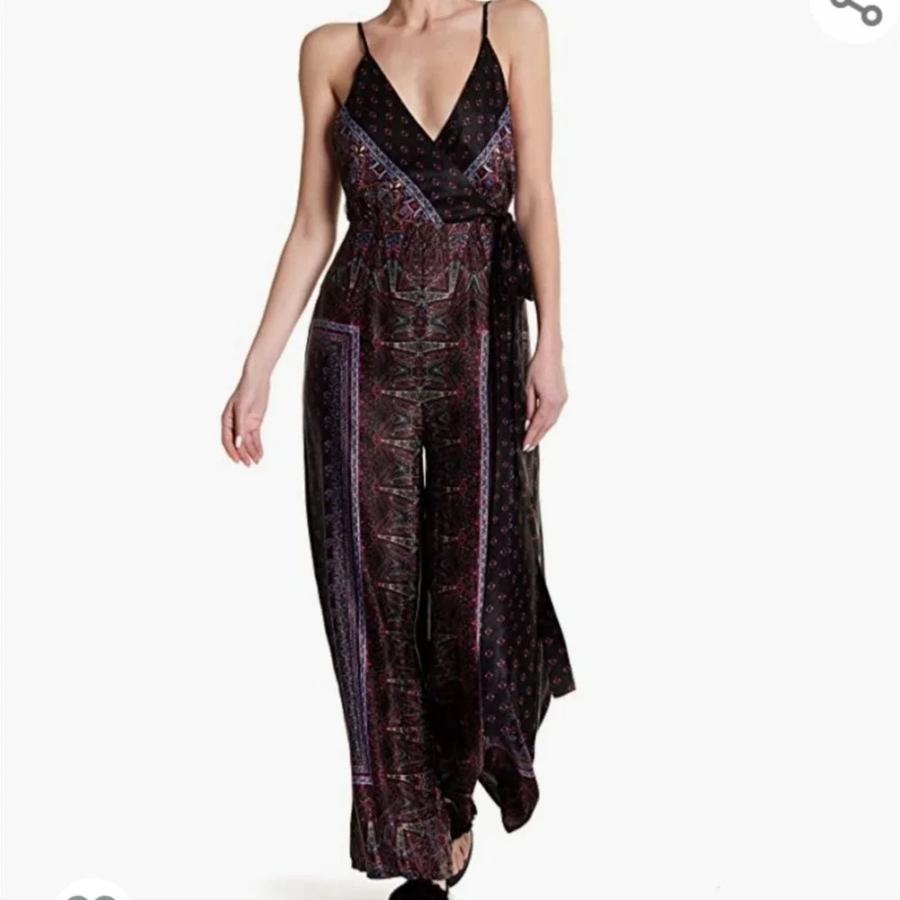 Free People Cabbage Panther Rose Black Wide Leg Jumpsuit NWT SZ XS - Picture 1 of 12